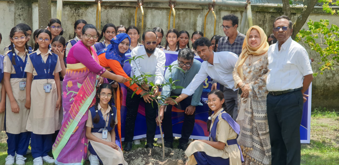 মাছরাঙা টেলিভিশনের প্রতিষ্ঠা বার্ষিকী উপলক্ষে বৃক্ষেোপণ-2